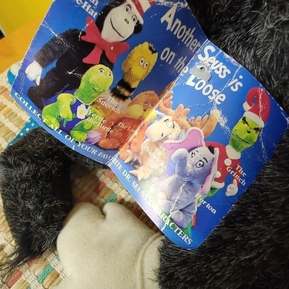 Vintage Doctor Suess Cat in the Hat 1983 with tags. Plush, Coleco Industries. - Picture 2 of 11